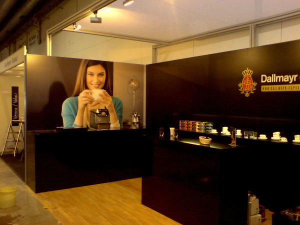 Messestand Dallmayr Juni 2008 mit Leuchtw�nden