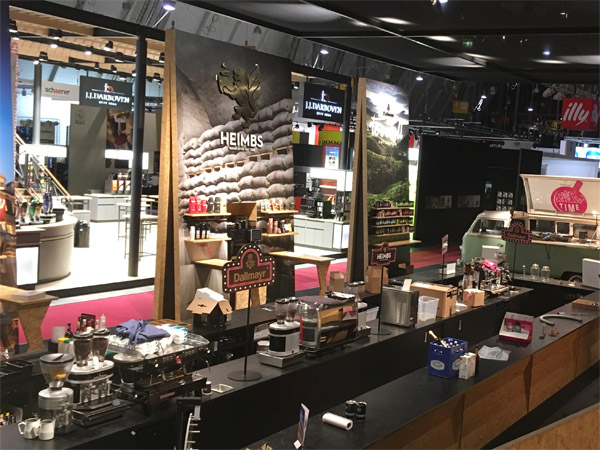 Messestand Loung mit Upcycling Paletten,�beln