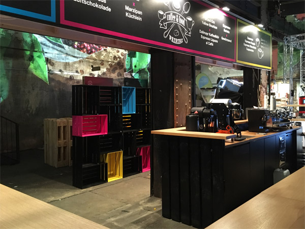 Messestand Loung mit Upcycling Paletten,�beln