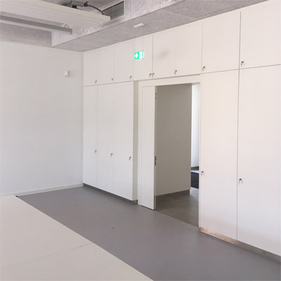 Objekteinrichtung Raumteiler in Schrankbauweise mit T�ren